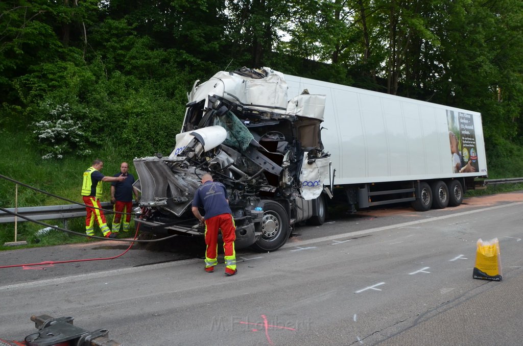 Wieder schwerer VU A 1 Rich Saarbruecken vorm AK Leverkusen P2580.JPG - Miklos Laubert